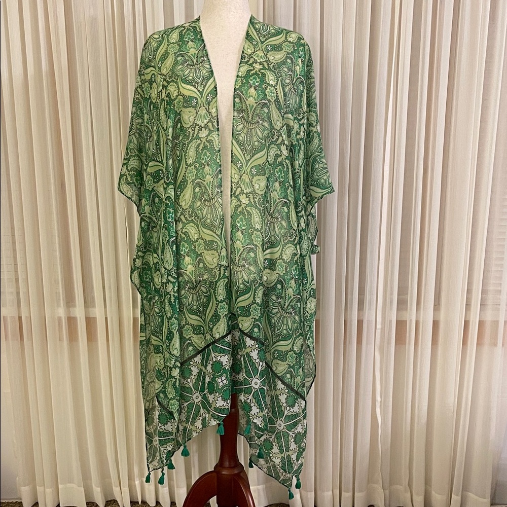 Cato Green White and Black Patterned Kimono